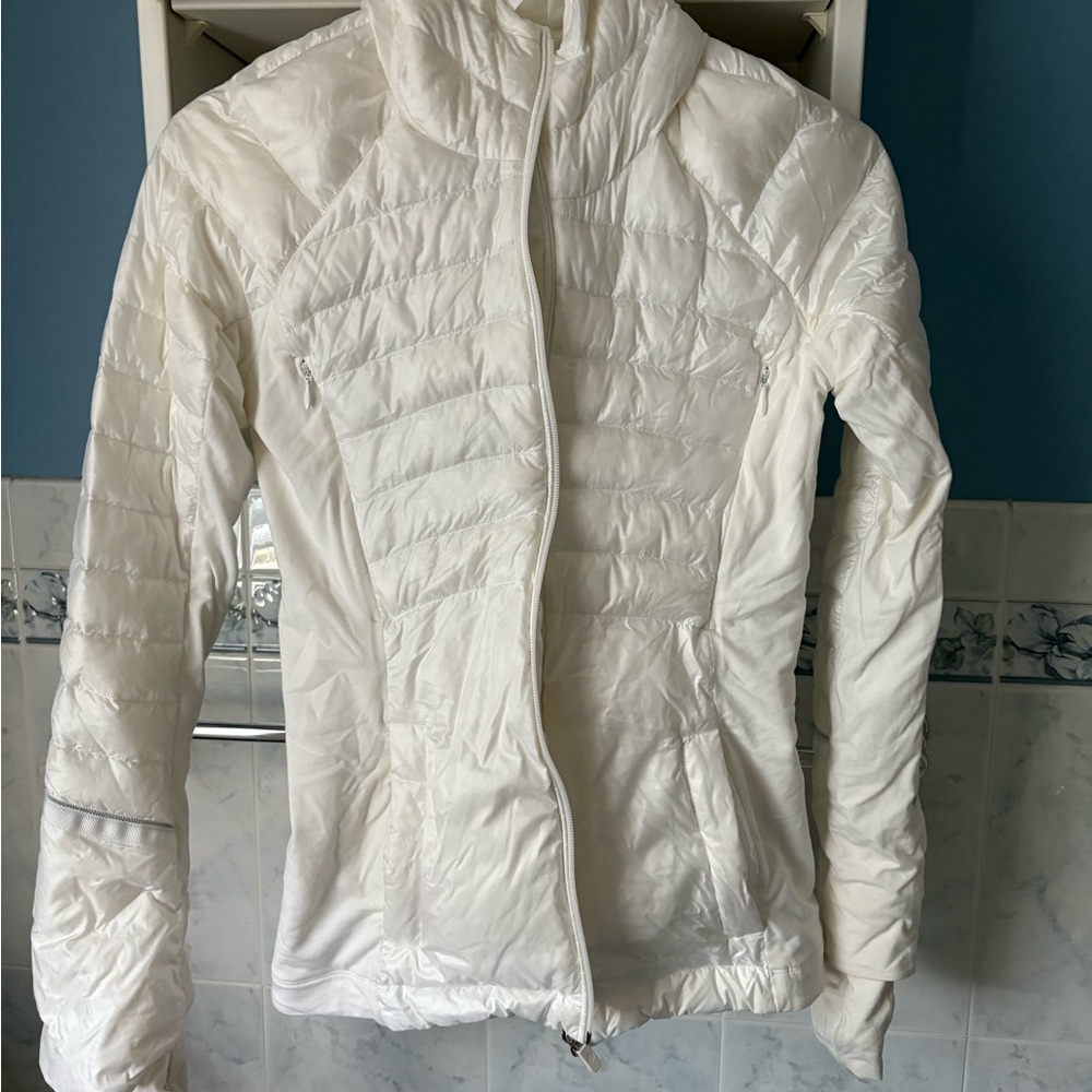 Lululemon Down For A Run Down Jacket White
